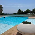 F2 Climatise, Piscine, Parking, A Pied Apartment *