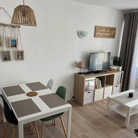 F2 Climatisé, Piscine, Parking, à Pied Apartamento *