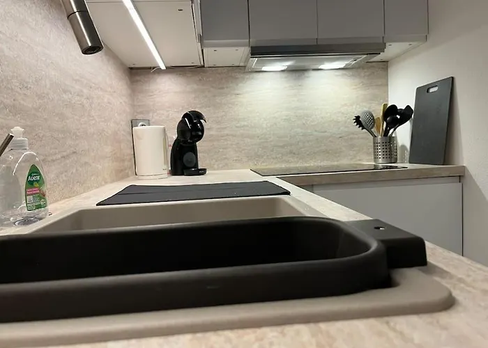 F2 Climatise, Piscine, Parking, A Pied 公寓 昂蒂布