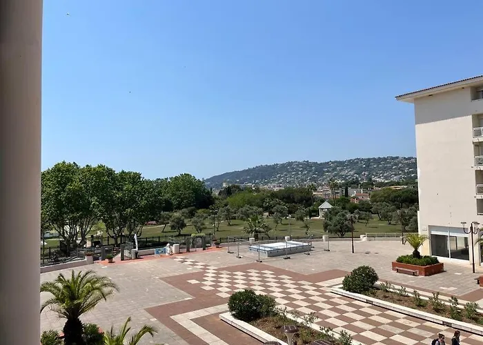 公寓 F2 Climatise, Piscine, Parking, A Pied